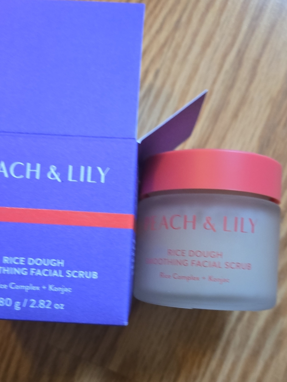 Rice Dough Smoothing Facial Scrub
